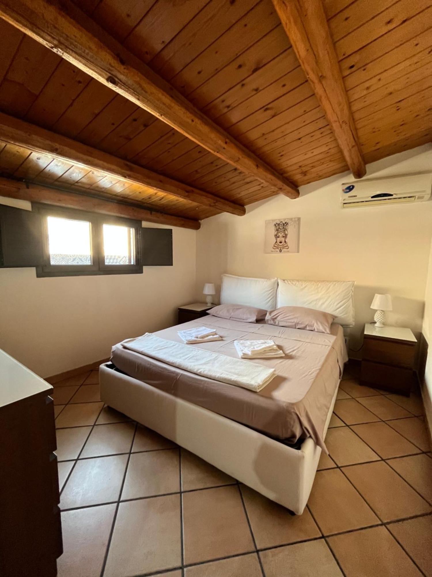 Nikuzza Holiday House Noto Exterior foto